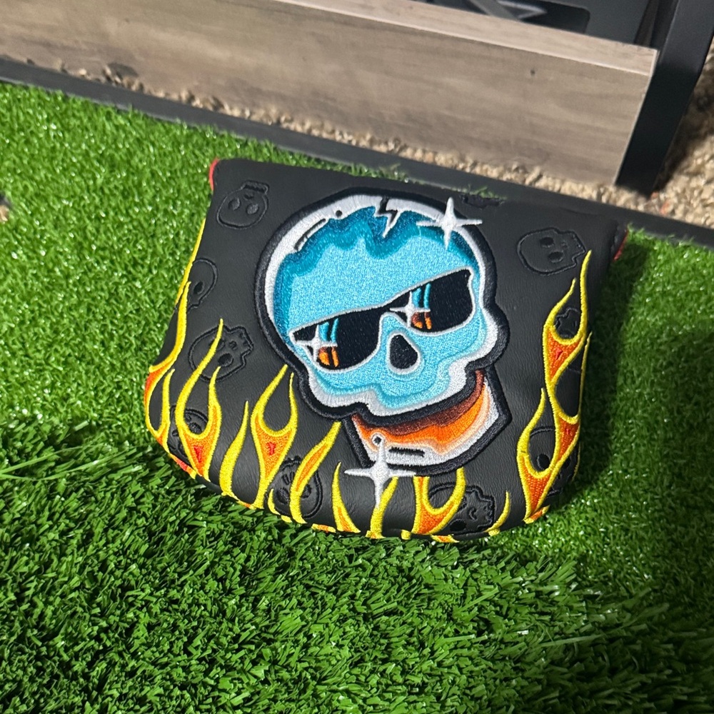 Swag Chrome Skull Mallet Putter Cover